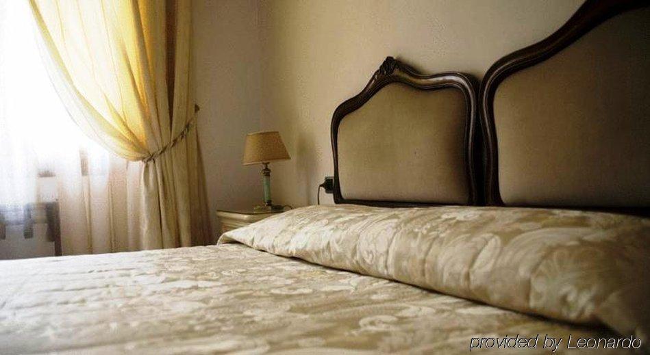 C-Hotels De Rose Palace Firenze Esterno foto