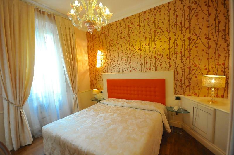 C-Hotels De Rose Palace Firenze Esterno foto